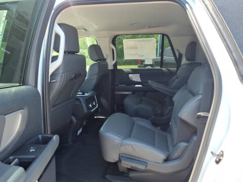 2026 Ford Expedition MAX Active