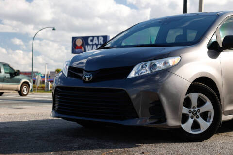 2019 Toyota Sienna L 7-Passenger