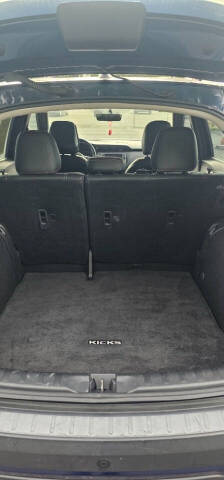 2019 Nissan Kicks SR