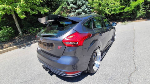 2018 Ford Focus ST