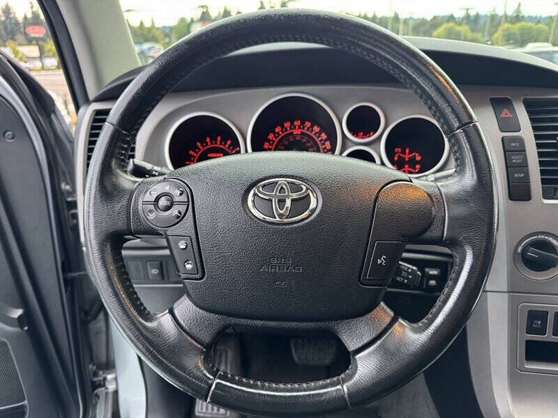 2013 Toyota Sequoia SR5