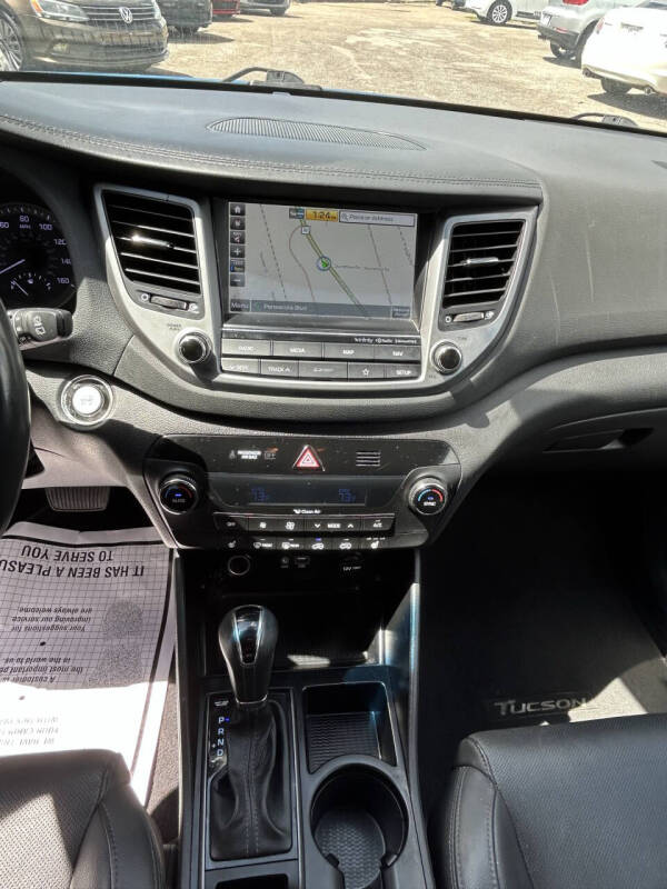 2018 Hyundai Tucson SEL - Photo 16
