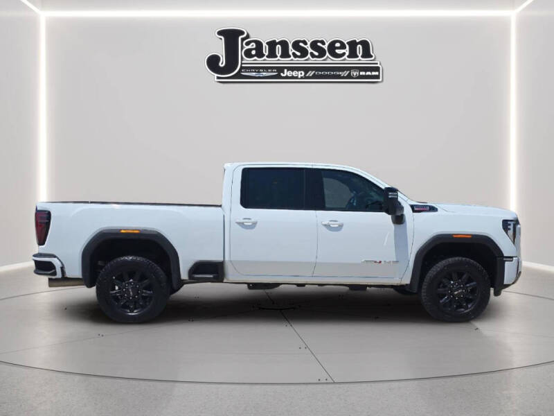2025 GMC Sierra 2500HD