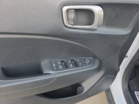 2023 Hyundai Venue SEL