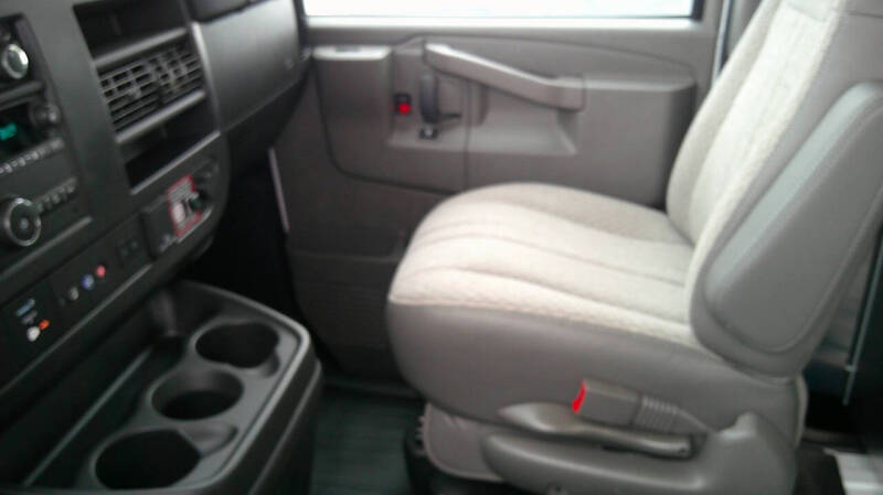 2025 Chevrolet Express 2500