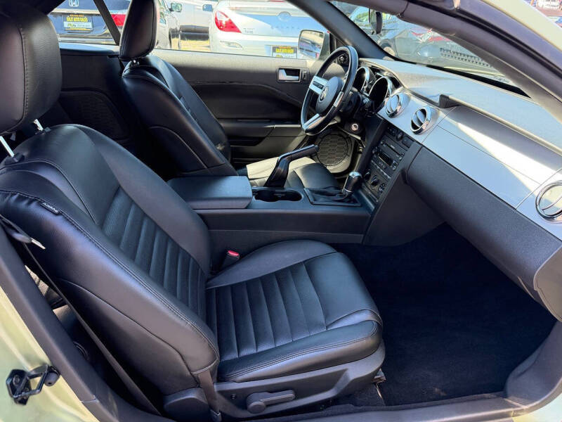 2006 Ford Mustang GT Premium