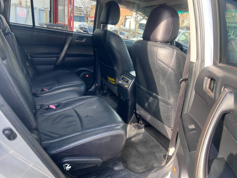 2009 Toyota Highlander Sport