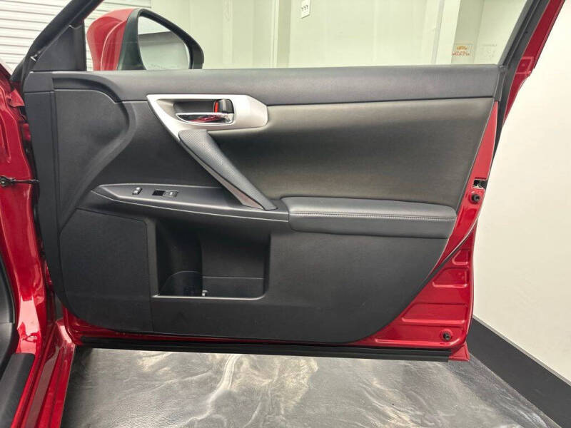 2011 Lexus CT 200h Premium