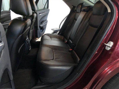 2017 Chrysler 300 Limited