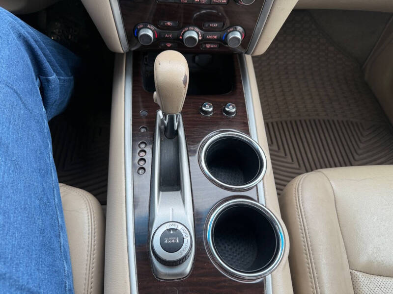 2013 Nissan Pathfinder Platinum