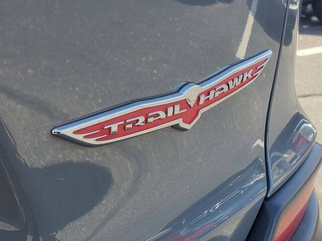 2022 Jeep Cherokee Trailhawk