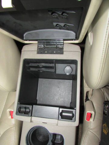 2010 Nissan Pathfinder LE