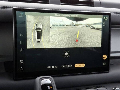 2025 Land Rover Defender 130 V8 P500