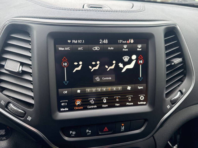 2023 Jeep Cherokee Altitude Lux