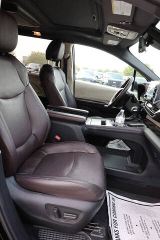 2021 Toyota Sienna Platinum 7-Passenger