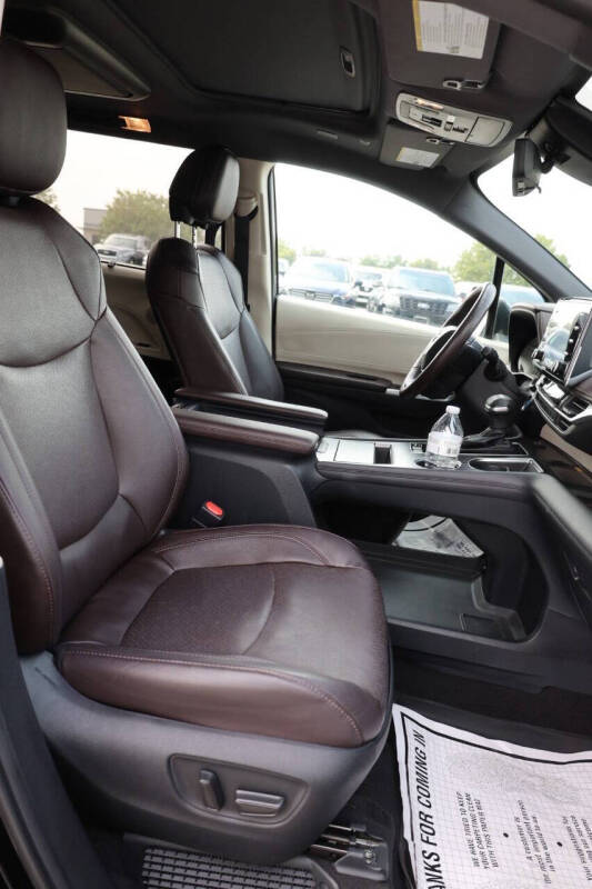 2021 Toyota Sienna Platinum 7-Passenger