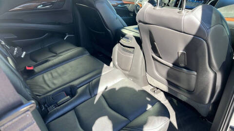 2016 Cadillac Escalade Luxury Collection