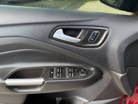 2017 Ford C-MAX Energi SE