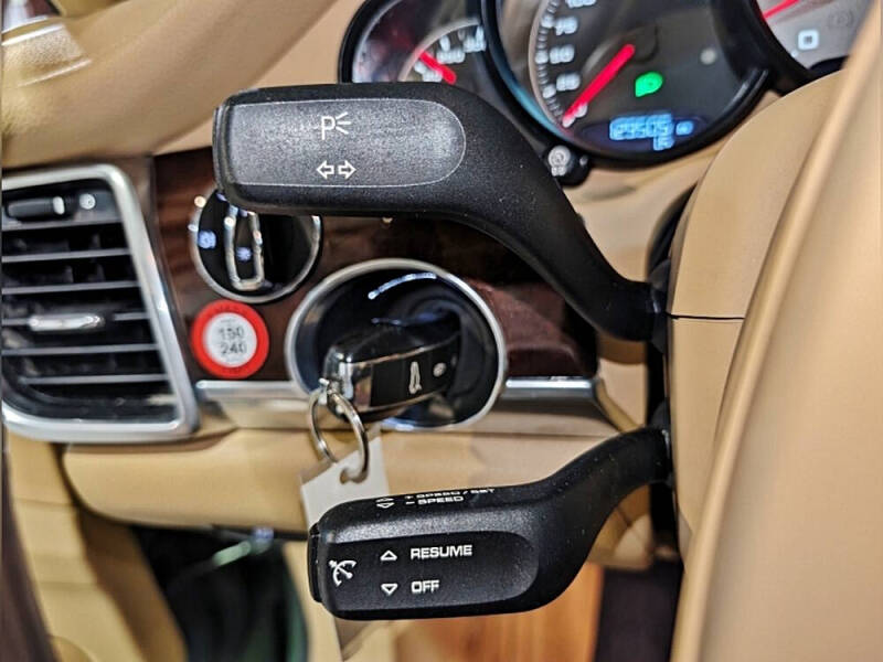 2011 Porsche Panamera