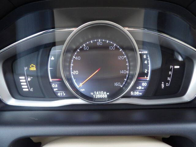 2015 Volvo XC60 T5 Platinum