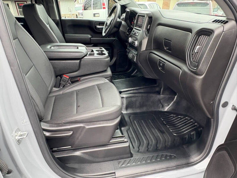 2025 GMC Sierra 2500HD Pro