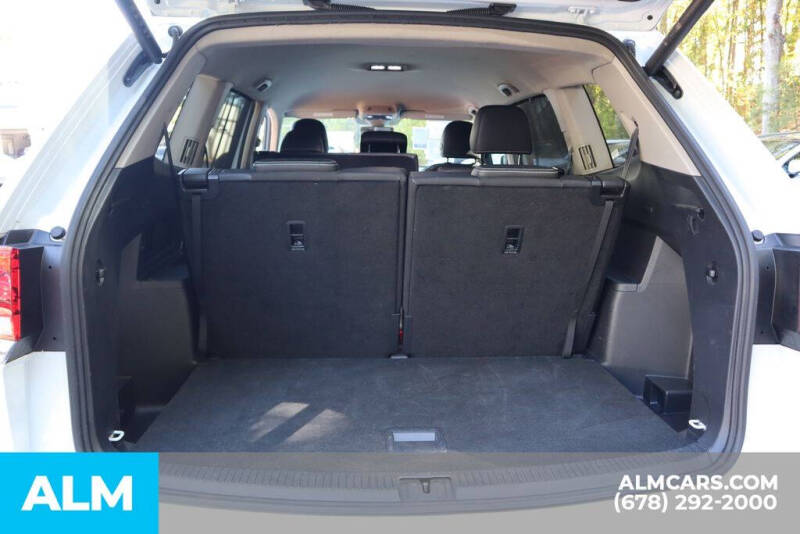 2025 Volkswagen Atlas SE