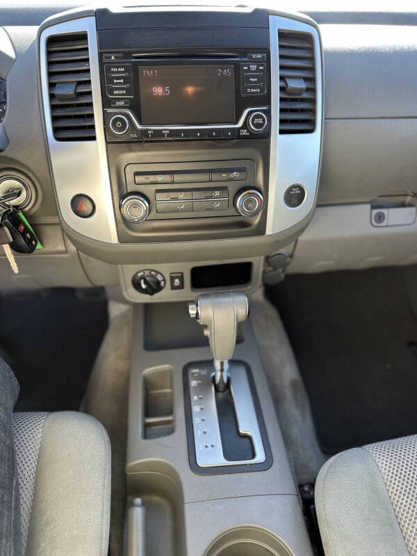 2016 Nissan Frontier SV