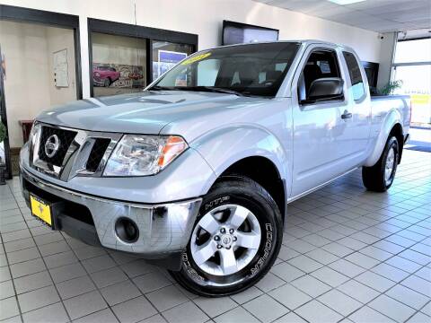 2011 Nissan Frontier for sale at SAINT CHARLES MOTORCARS in Saint Charles IL