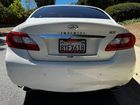 2013 Infiniti M37
