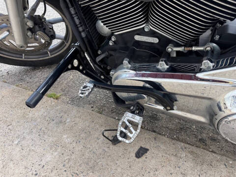 2019 Harley-Davidson FXLR -