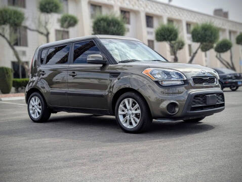 2013 Kia Soul +
