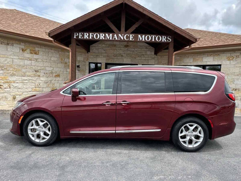 2017 Chrysler Pacifica Touring-L Plus