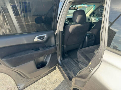 2015 Nissan Pathfinder S