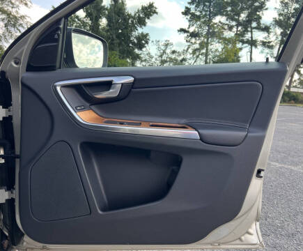 2017 Volvo XC60 T5 Inscription