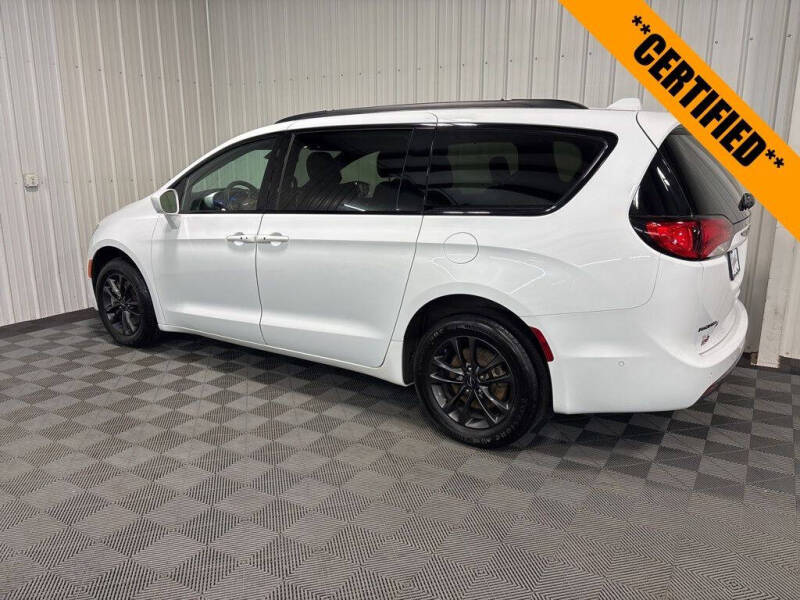 2020 Chrysler Pacifica Launch Edition