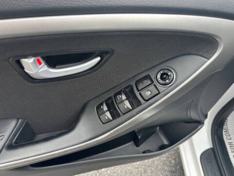 2017 Hyundai Elantra GT