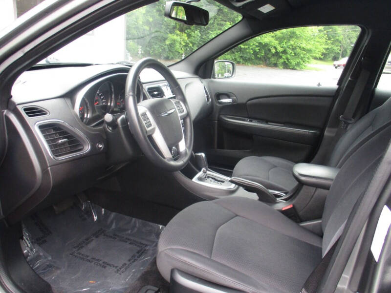 2013 Chrysler 200 Touring