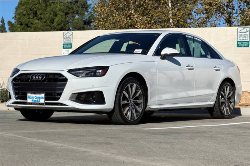 2021 Audi A4 quattro Premium 40 TFSI