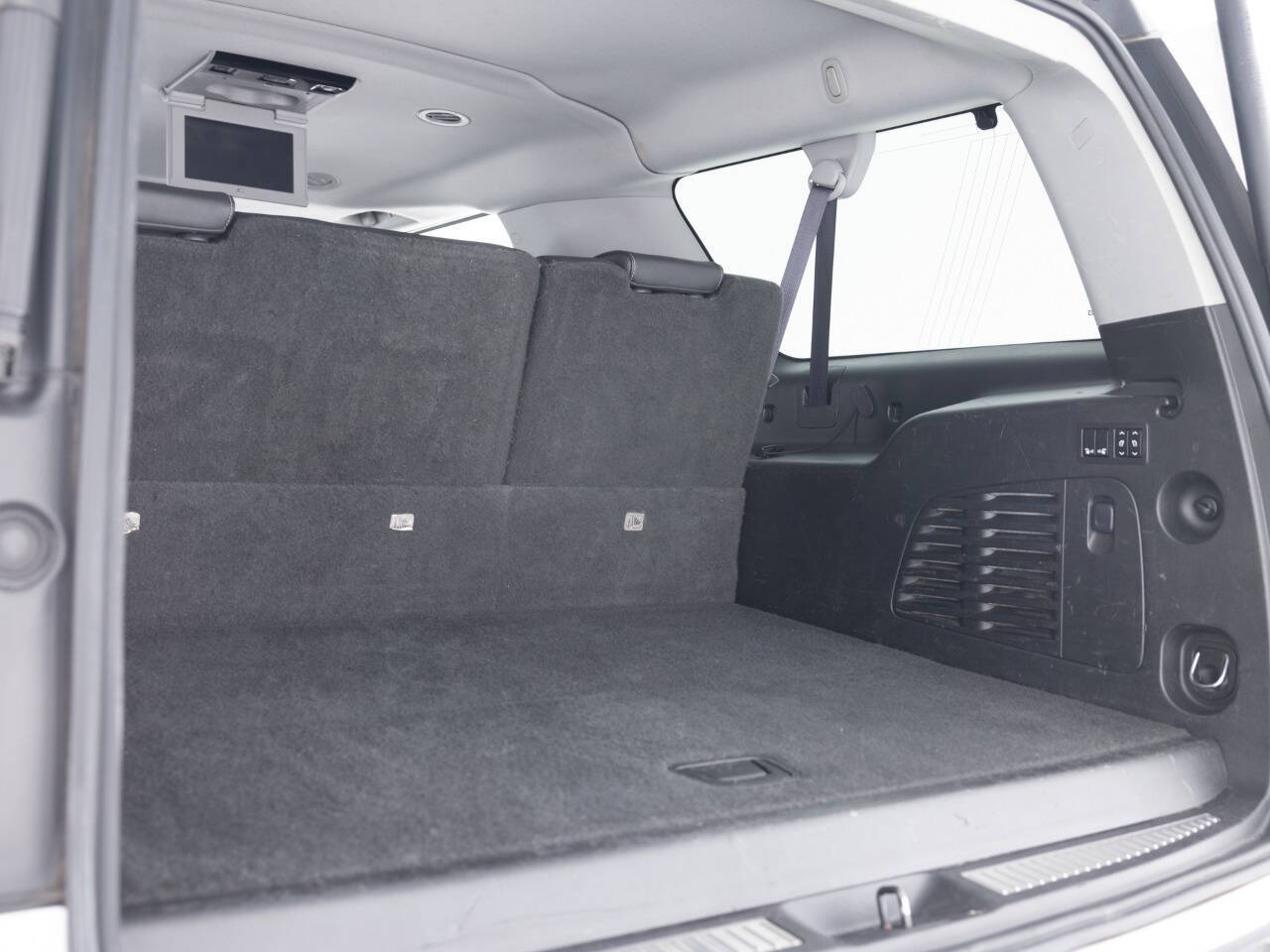 Used Car 2015 Chevrolet Suburban  Ltz 4x4 4dr Suv For Sale Under $25,000 In Coal City, Illinois