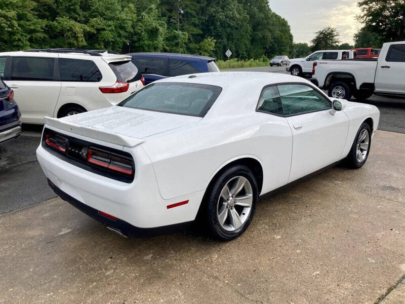 2020 Dodge Challenger SXT