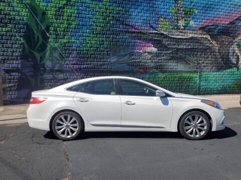 2014 Hyundai Azera for sale at RIVERSIDE AUTO SALES in Sioux City IA