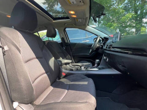 2015 Mazda MAZDA3 i Touring