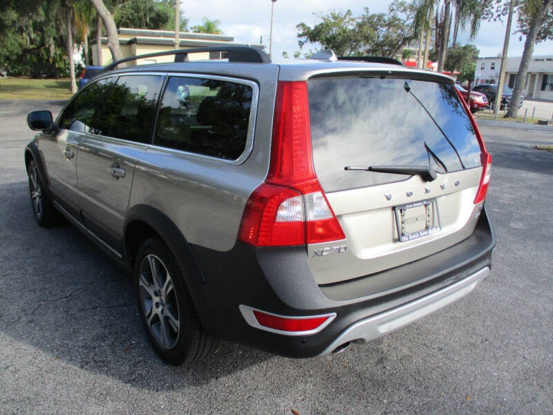 2012 Volvo XC70 T6 Premier Plus