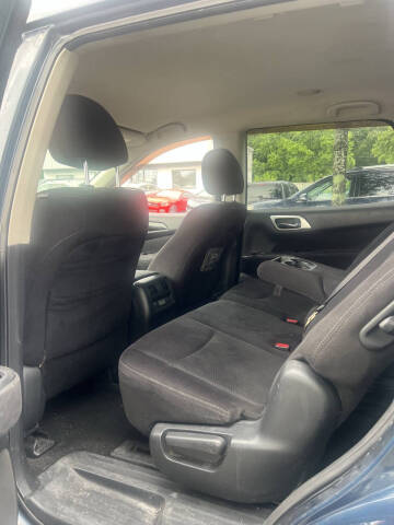 2013 Nissan Pathfinder SV