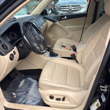 2017 Volkswagen Tiguan 2.0T Wolfsburg Edition 4Motion