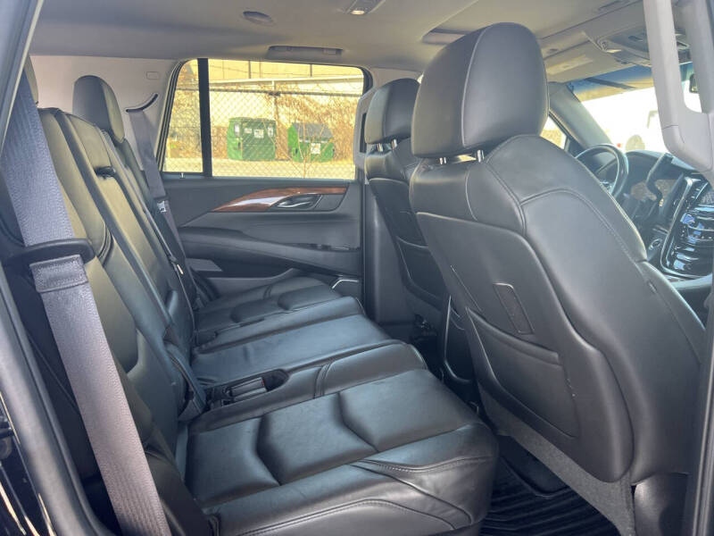 2015 Cadillac Escalade Luxury