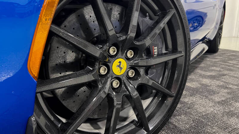 2024 Ferrari 296 GTS