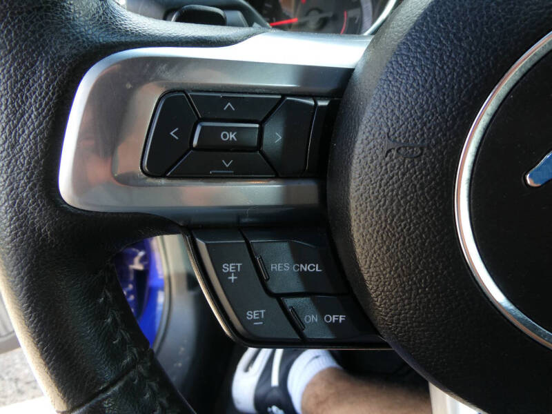 2015 Ford Mustang V6