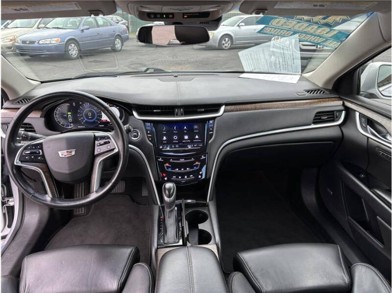 2018 Cadillac XTS Premium Luxury