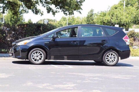 2017 Toyota Prius v Two